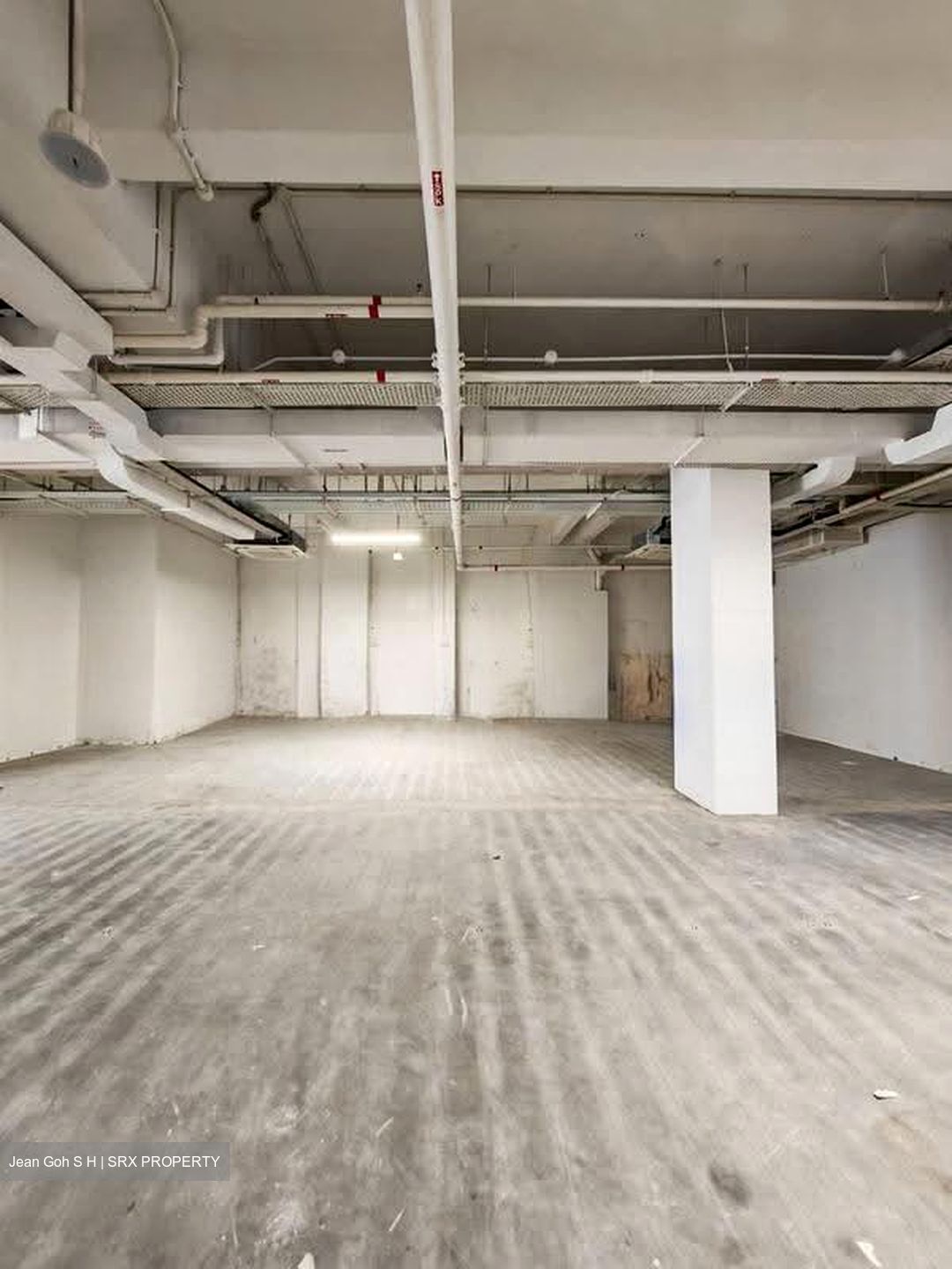 Hongkong Street (D1), Office #618137011